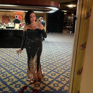 FULL LENGTH SEQUINS GOWN